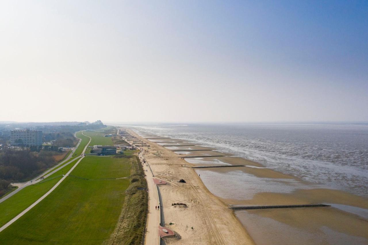 Trafalgar 122 Cuxhaven Bagian luar foto